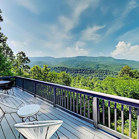 Barenberg Cabin - Secluded Unobstructed Panoramic Smoky Mountains View With Two Master Suites, Loft Game Room, And Hot Tub Gatlinburg Dış mekan fotoğraf